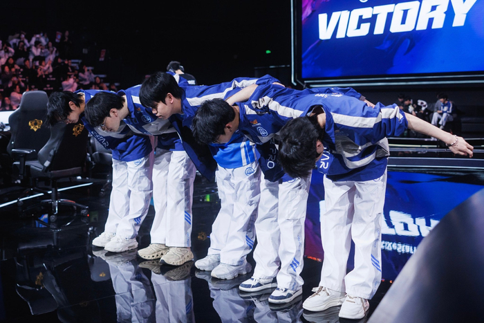 北京单场-eStarPro春季赛遗憾止步卡位赛,Fly定心丸作用显著|王者荣耀|电竞赛事讨论|队伍|曙光|四连胜_新浪新闻